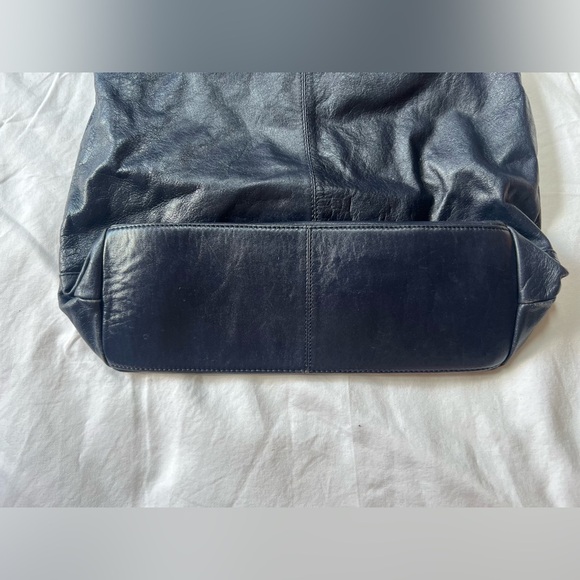 Latico Navy Leather Tote Bag - Picture 5 of 8